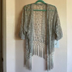 Hollister kimono